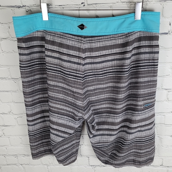 O'NEILL | HyperFreak striped stretch swim boardshorts - Picture 4 of 5